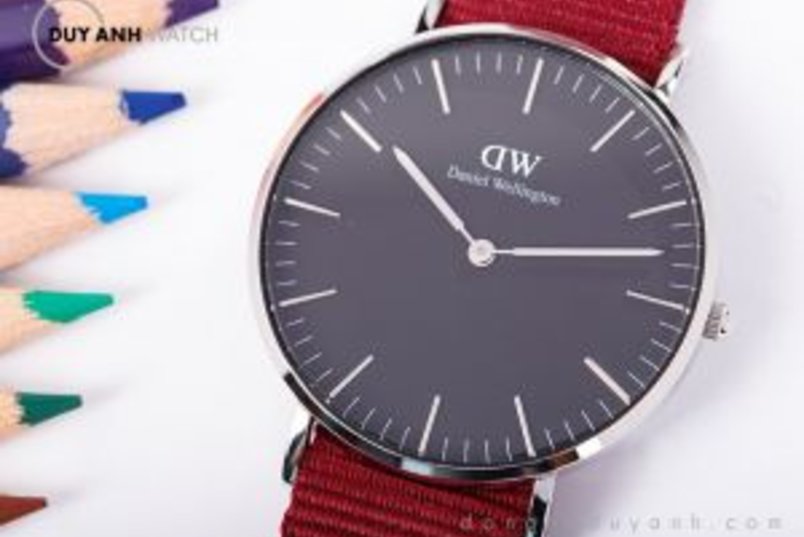 VÌ SAO BỊ ĐÁNH GIÁ LÀ “TẦM THƯỜNG” DANIEL WELLINGTON LẠI TRỞ THÀNH “HIỆN TƯỢNG” THỜI TRANG CỦA GIỚI TRẺ?