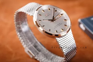 Mido commander II M031.631.21.031.00 - Uy quyền của phái mạnh