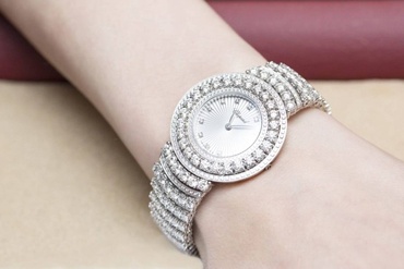 Đồng hồ Chopard đính kim cương - Biểu tượng của địa vị và sự sang trọng