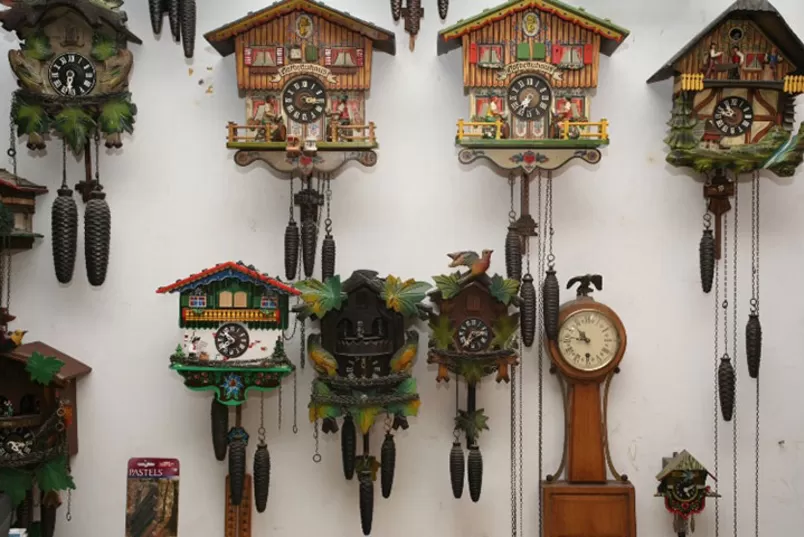 Top 3 đồng hồ treo tường nghệ thuật của thương hiệu Rhythm HOT trên thị trường