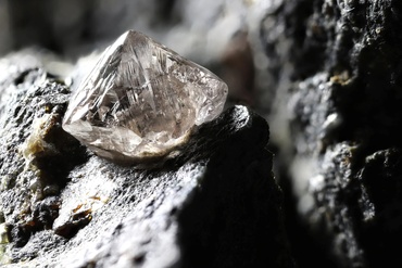 Sự kỳ diệu của kim cương tự nhiên – kim cương được hình thành như thế nào?