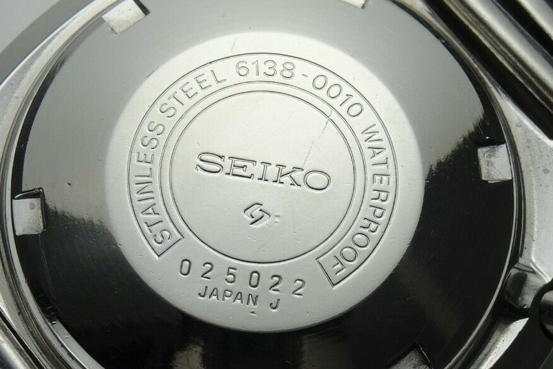 kiểm tra seri đồng hồ Seiko chính hãng