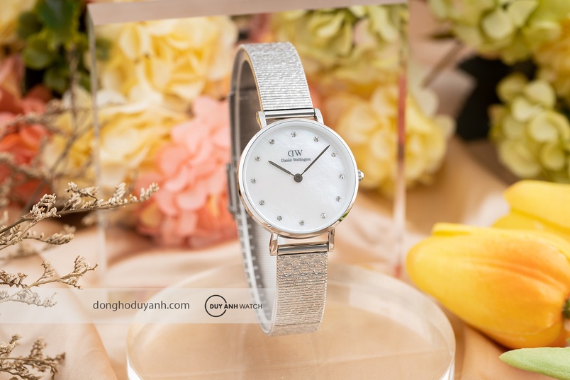 Mua đồng hồ Daniel Wellington chính hãng ở đâu?