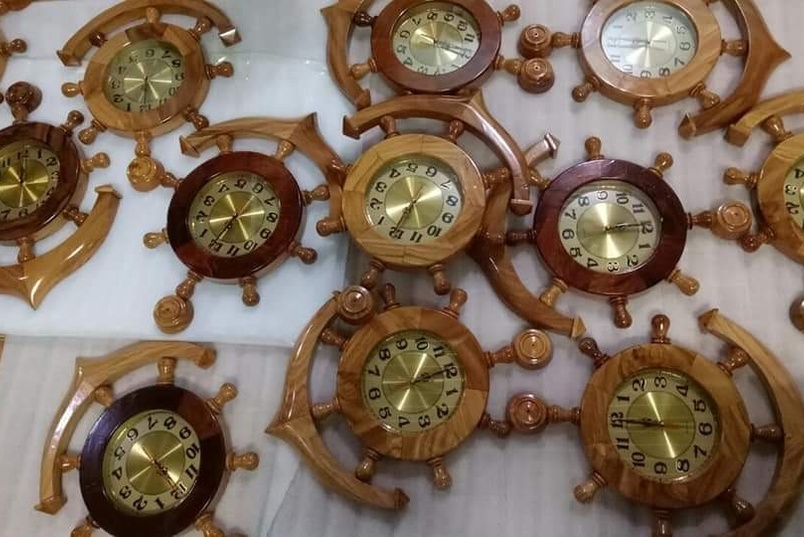 Top 7 mẫu đồng hồ treo tường gỗ bán chạy nhất hiện nay