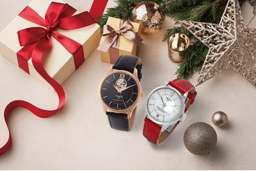 Top 10 mẫu đồng hồ nam, nữ đẹp nhất làm quà cho mùa Giáng Sinh