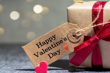 Top 12 món quà Valentine 2024 hoàn hảo tặng “anh ấy”