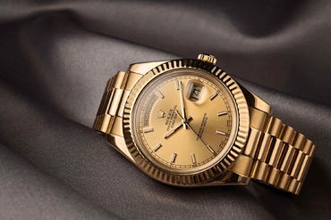 Yếu tố nào đóng vai trò then chốt trong sự phát triển giá đồng hồ Rolex?