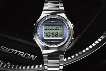 Casio Casiotron TRN-50 - Đồng hồ kỹ thuật số vượt thời gian