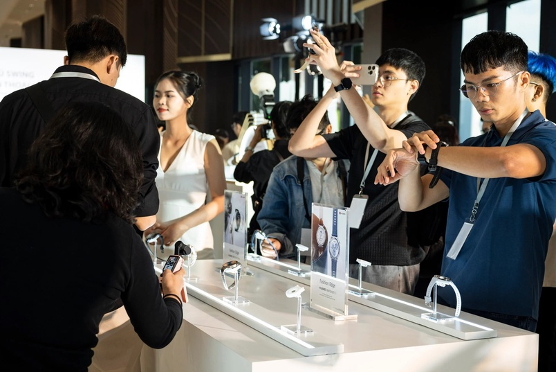 Loạt smartwatch Huawei GT5 mới ra mắt tại thị trường Việt Nam