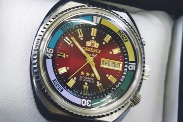 Đồng hồ Orient thủy quân lục chiến 3 sao phong cách cổ điển