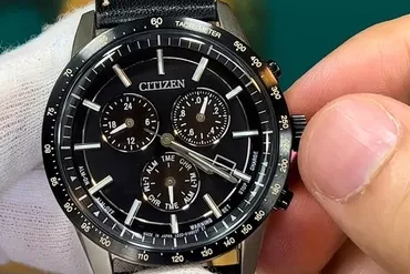 Cách chỉnh giờ đồng hồ Citizen năng lượng mặt trời chi tiết nhất