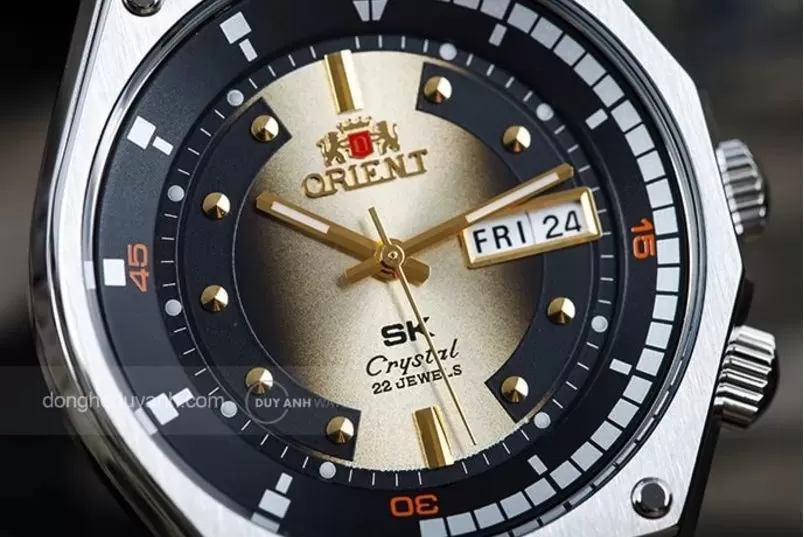 Orient RA-AA0B01G19B - sự trở lại của huyền thoại SK