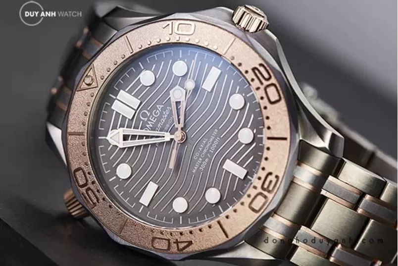Khám phá phiên bản Omega Seamaster Diver 300M năm 2018