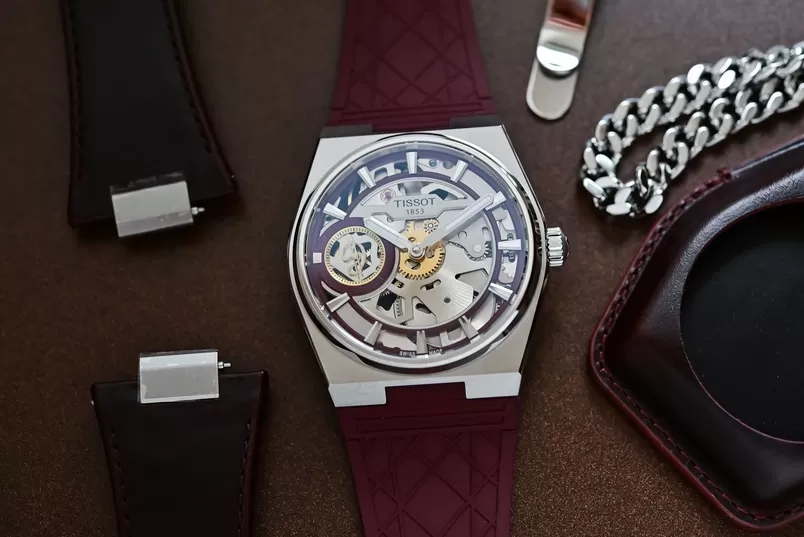 Tissot PRX - Giải mã sức hút của cơn sốt đồng hồ dây đeo tích hợp
