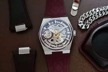 Tissot PRX - Giải mã sức hút của cơn sốt đồng hồ dây đeo tích hợp