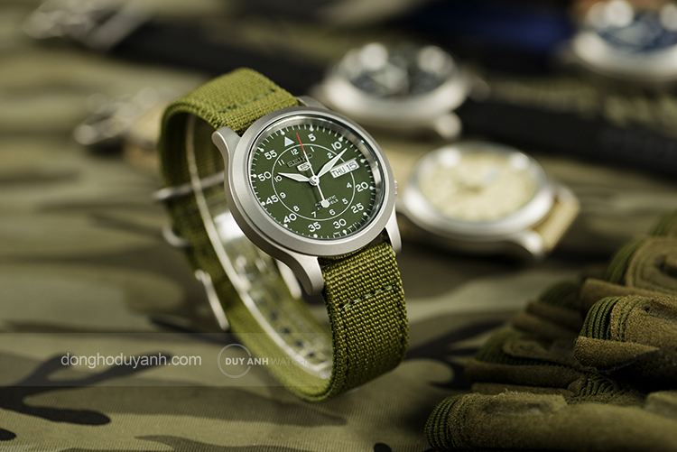 Đồng Hồ Seiko 5 Quân Đội SNK805K2S2