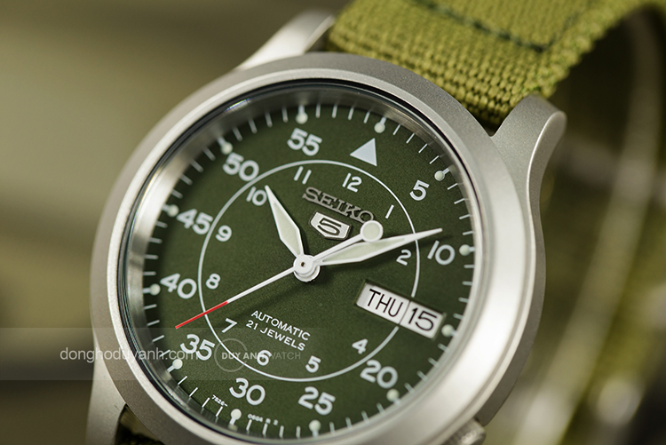Đồng Hồ Seiko 5 Quân Đội SNK805K2S3