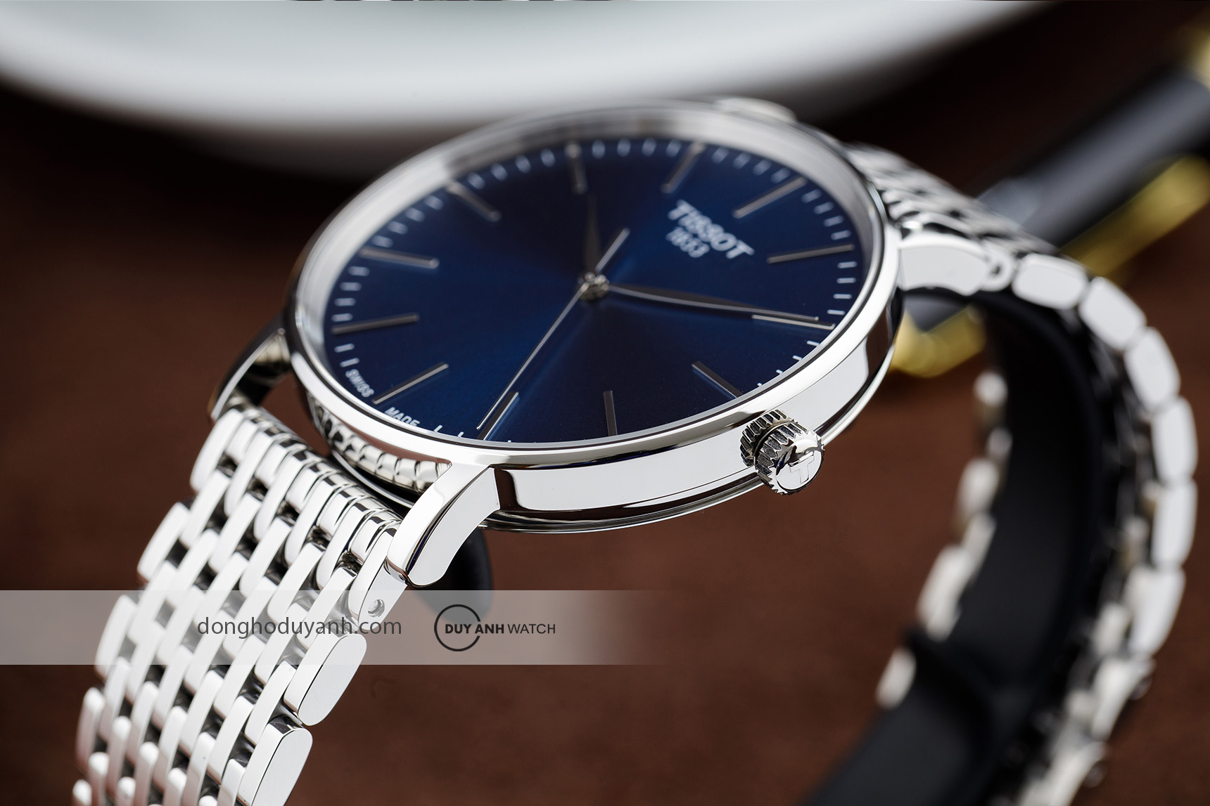 Đồng hồ nam Tissot Everytime T143.410.11.041.00 (T1434101104100)0