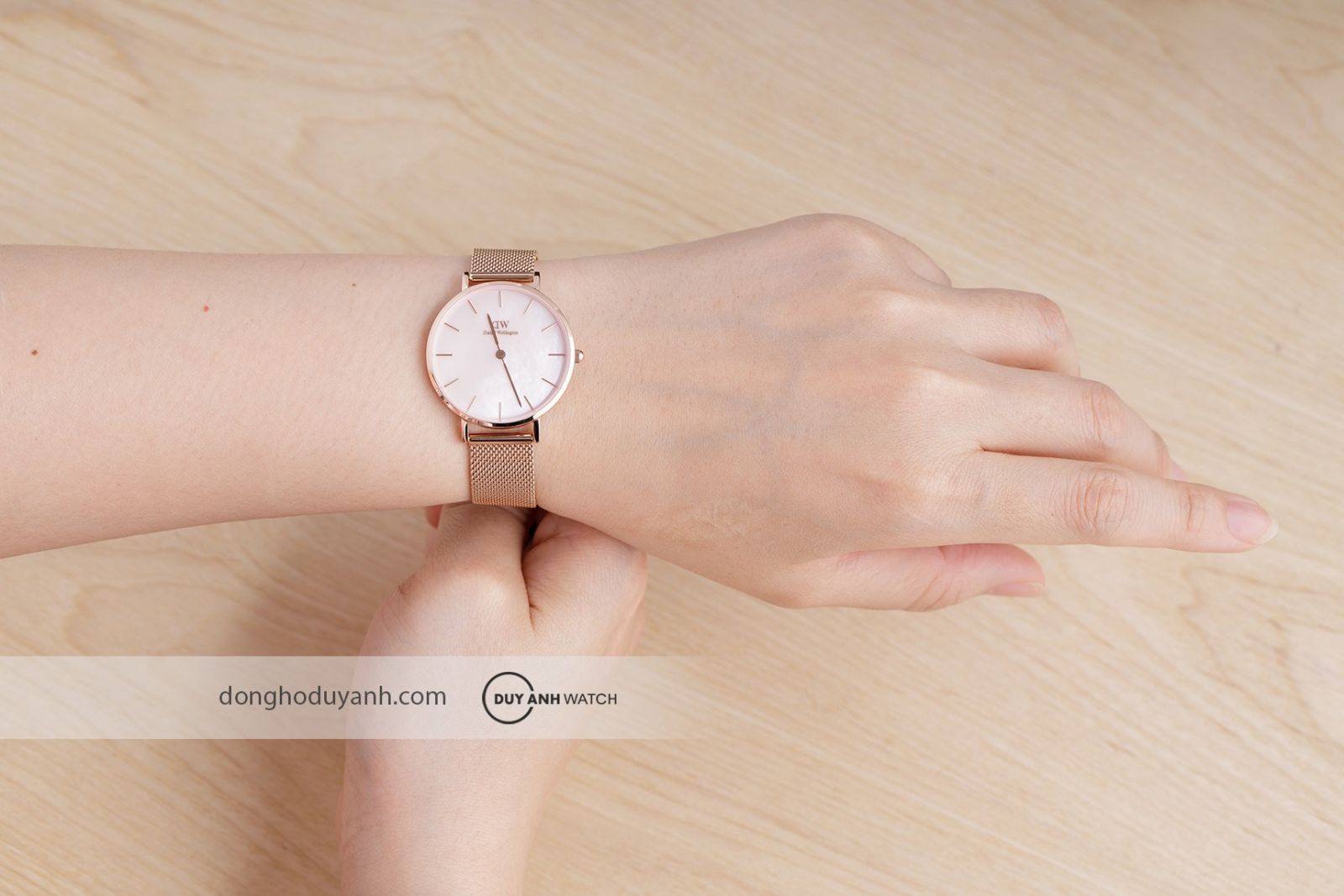Đồng hồ Daniel Wellington
