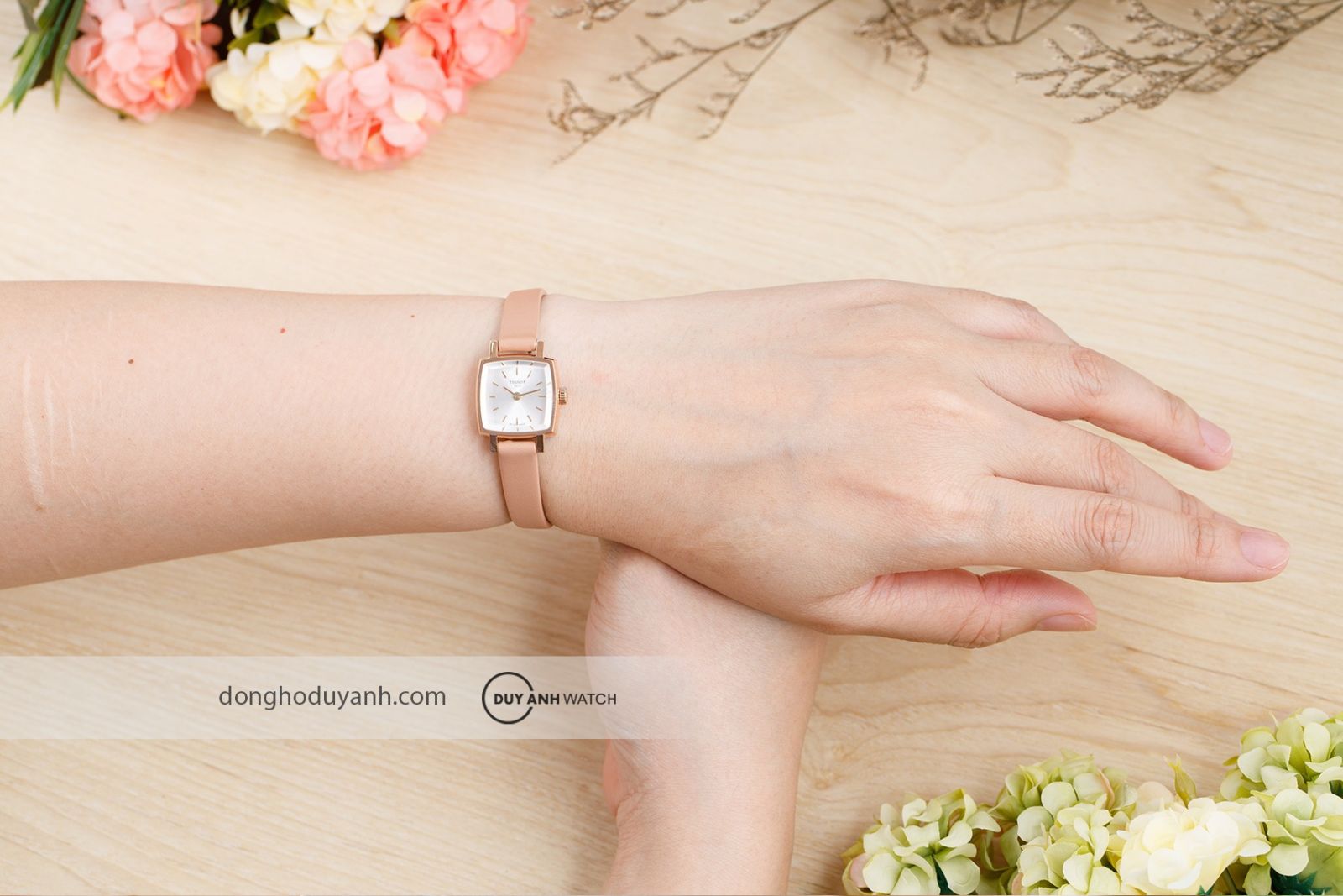 Đồng hồ nữ Tissot Lovely Square Summer Set T058.109.36.031.01 (T0581093603101)