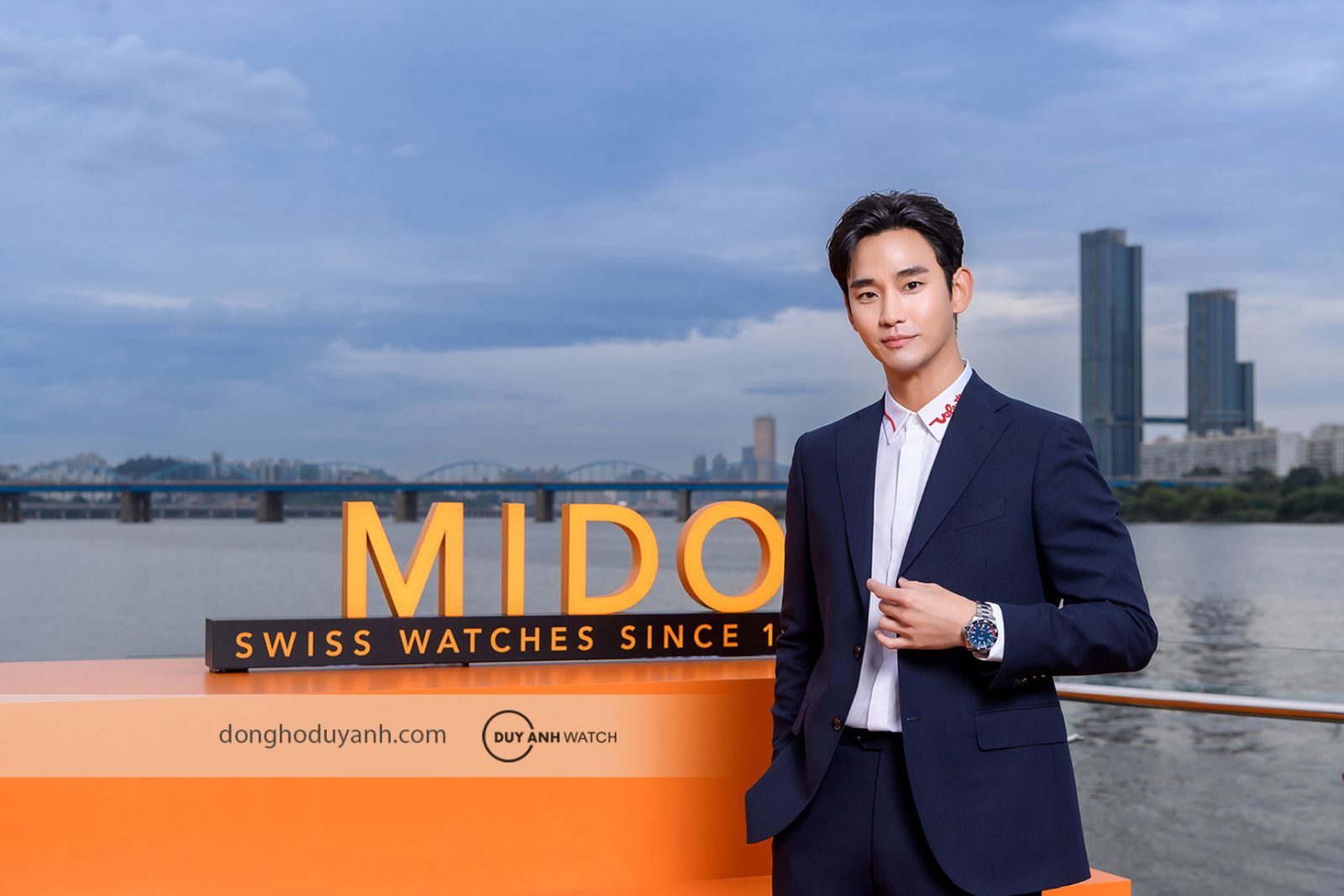 Đại sứ thương hiệu Kim Soo Huyn của thương hiệu Mido