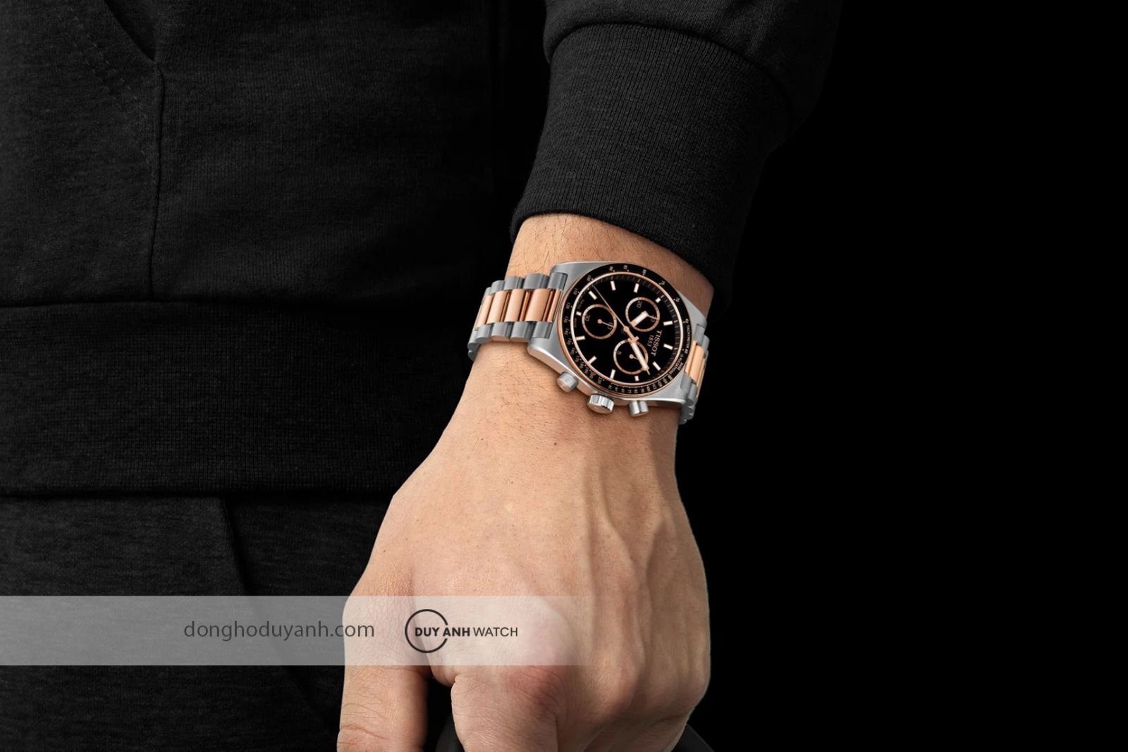 Tissot PR516 Quartz Chronograph T149.417.22.051.01 trên tay