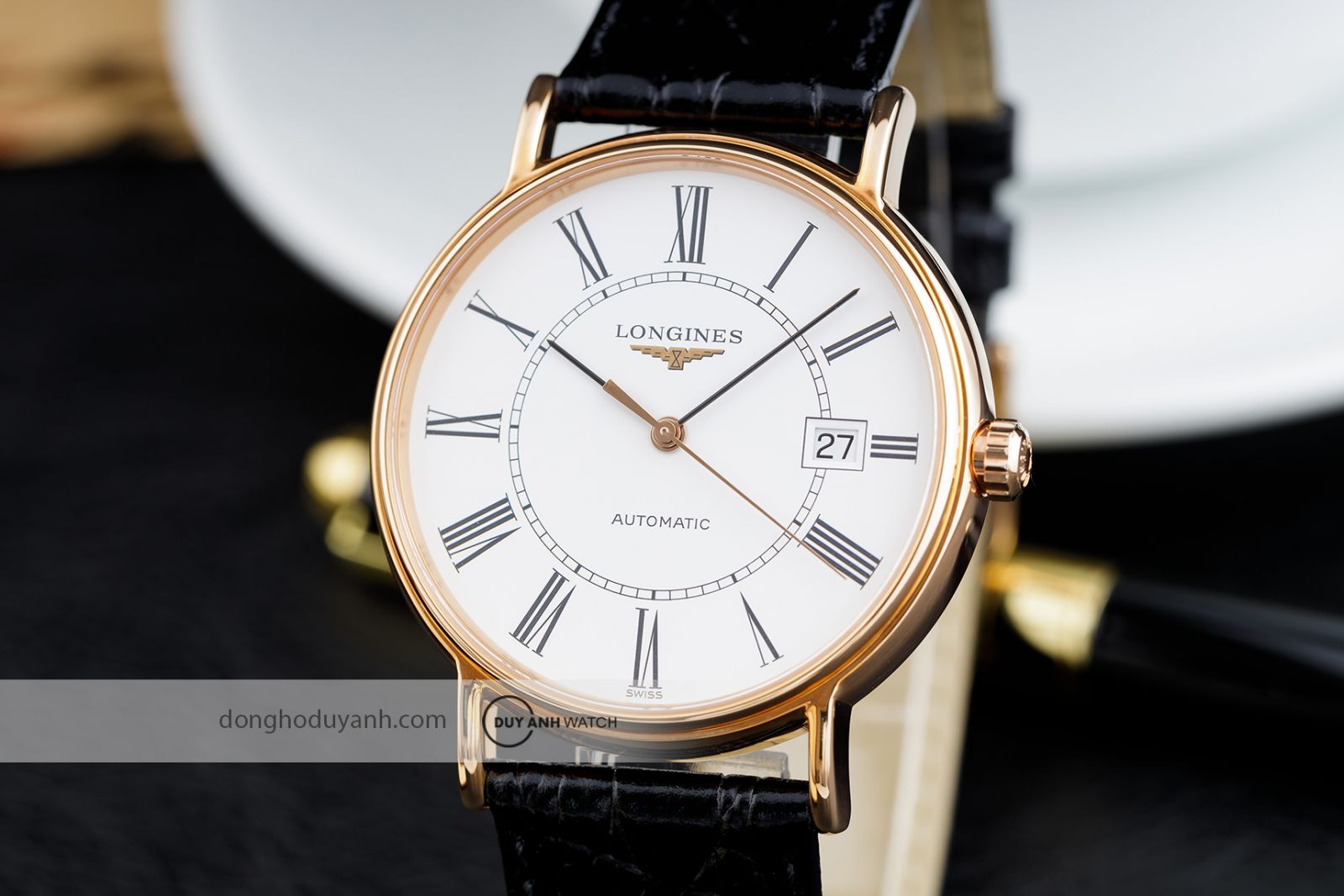Cận cảnh  Longines Presence Automatic Roman L4.921.1.11.2