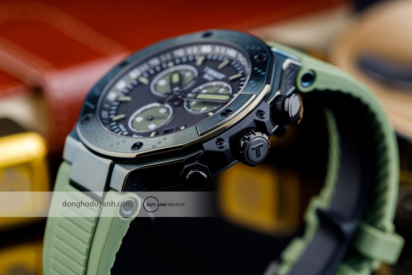 Tissot T-Race Quartz Chronograph T141.417.37.061.02 sử dụng bộ máy quartz chronograph
