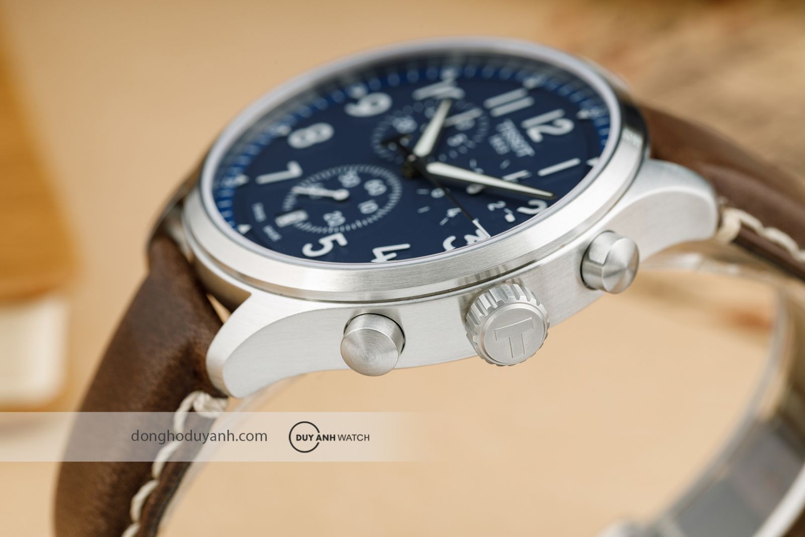 Góc nhìn nghiêng Tissot Chrono XL Vintage T116.617.16.042.00
