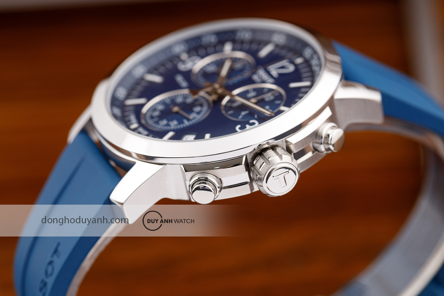 Góc nhìn nghiêng Tissot PRC 200 Chronograph T114.417.17.047.00