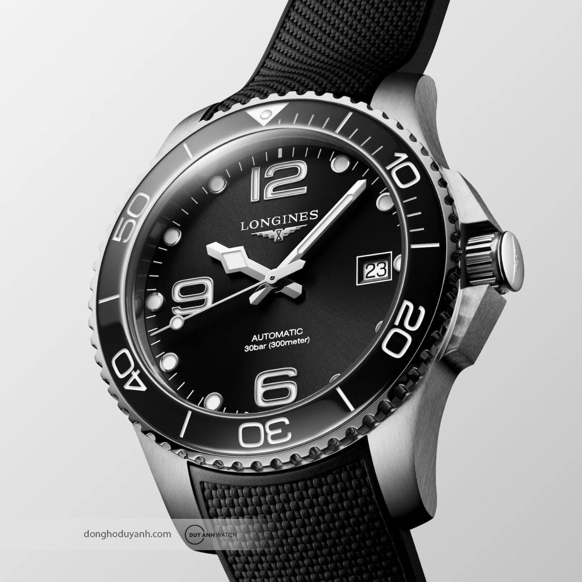 Longines HydroConquest L3.780.4.56.9 nổi bật với thiết kế 39 mm
