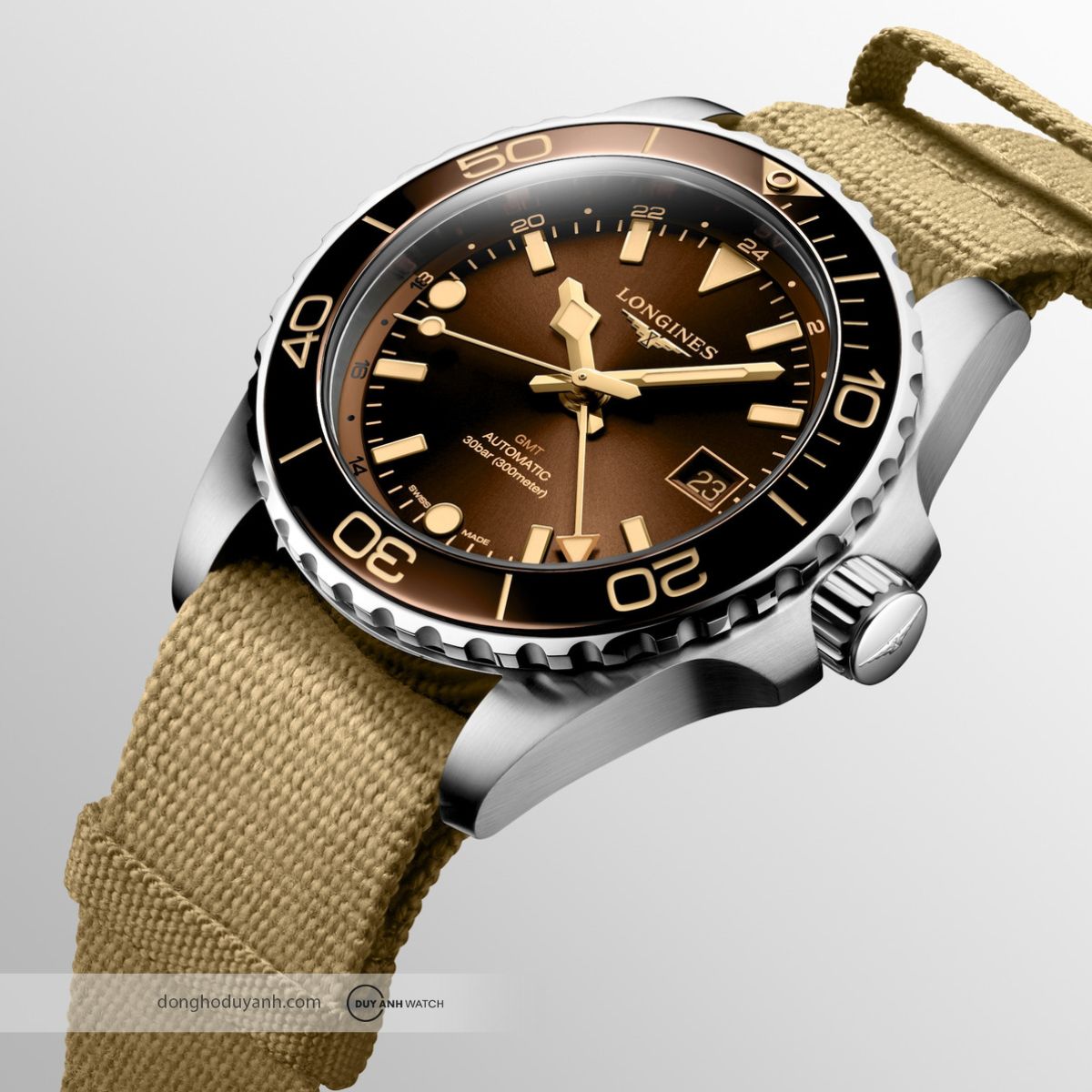 Đồng hồ nam Longines HydroConquest GMT L3.790.4.66.2