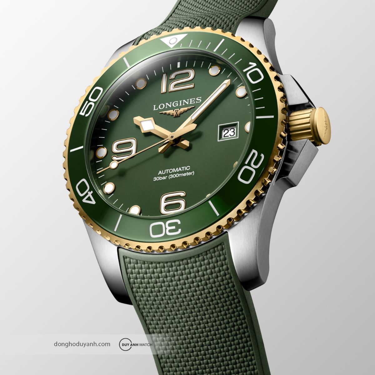 Longines HydroConquest L3.782.3.06.9 nổi bật với mặt số xanh olive độc đáo