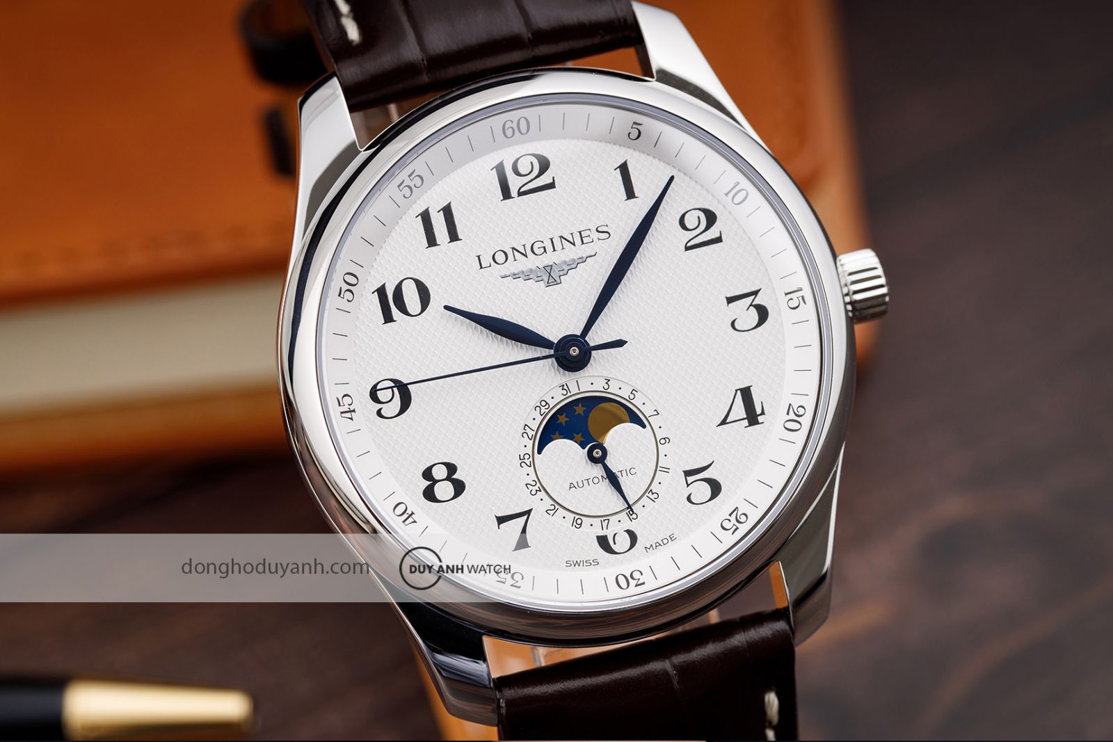 Cận cảnh mặt số Đồng hồ nam Longines Master L2.909.4.78.3
