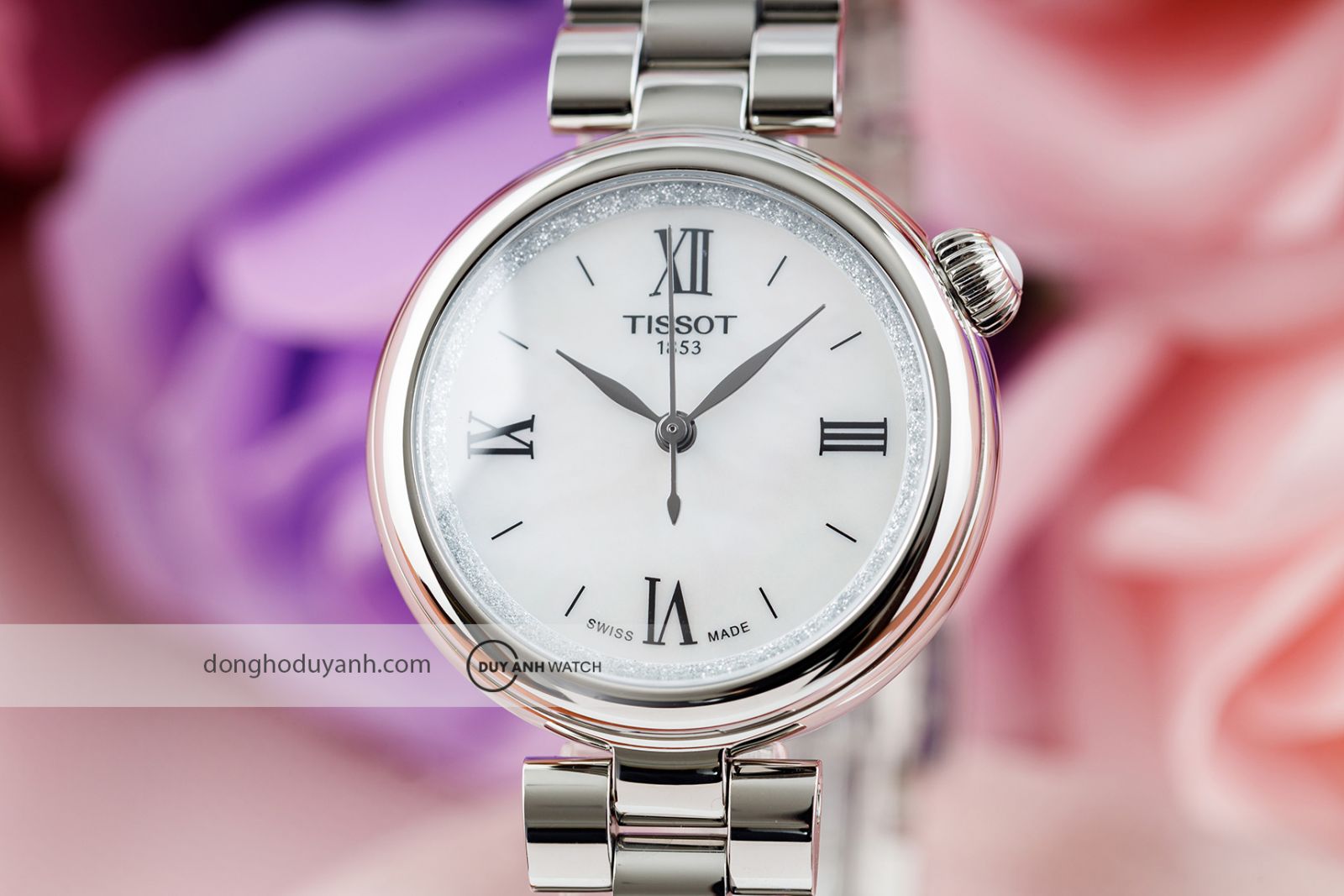 Tissot Desir T152.010.11.118.00 mang vẻ đẹp thanh lịch với mặt số xà cừ tự nhiên đầy chiều sâu