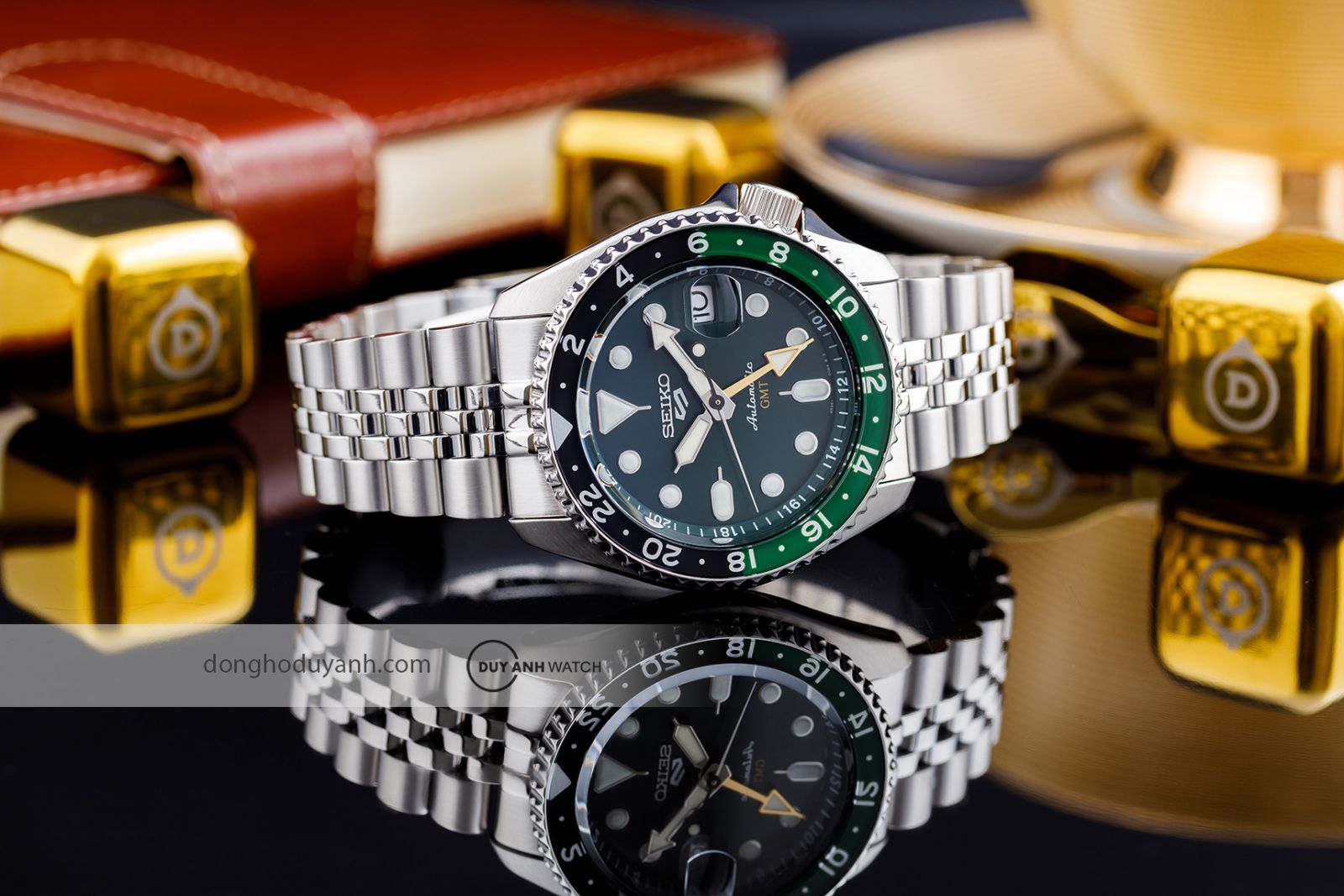 Đồng hồ nam Seiko 5 Sport SSK035K1