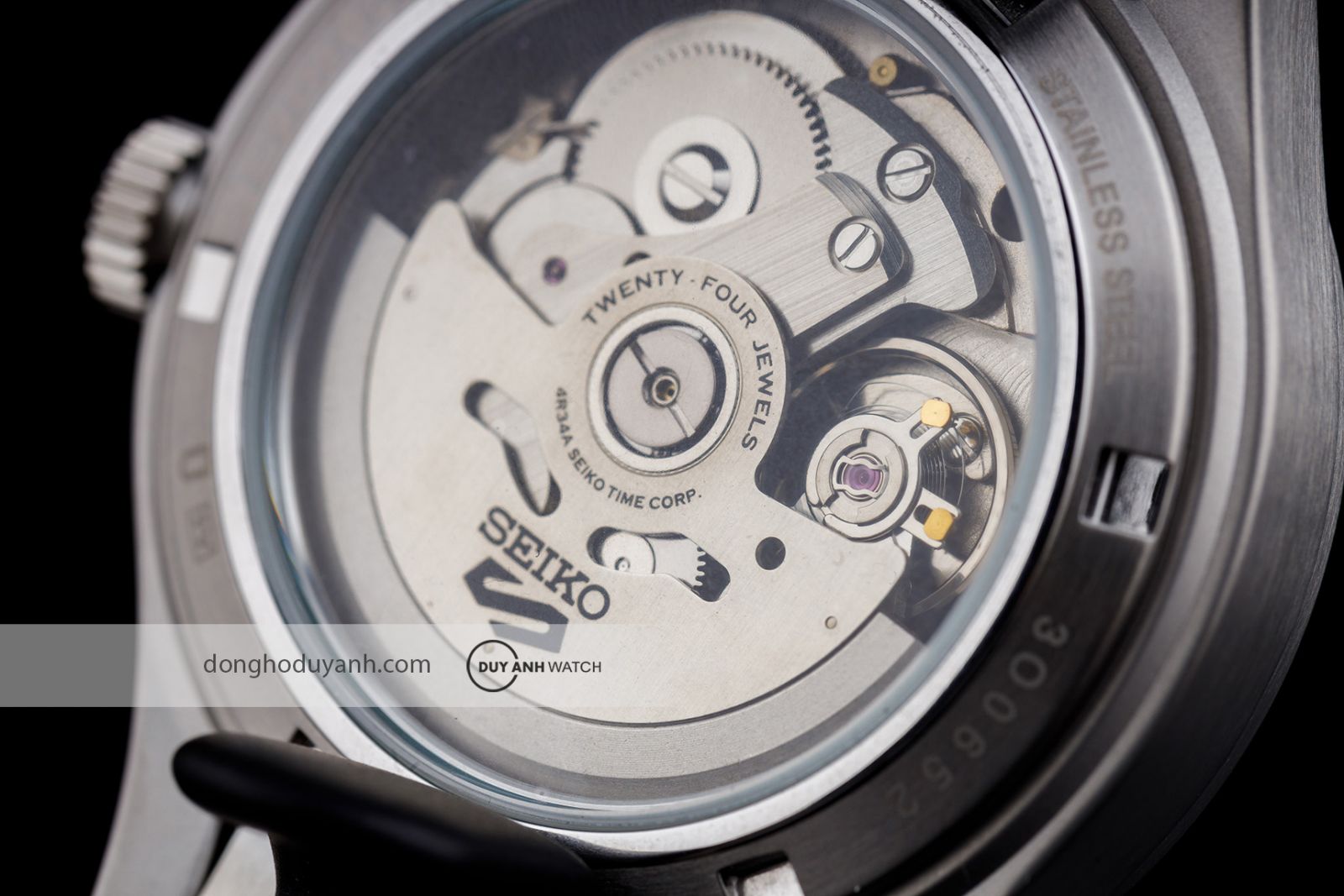 Mặt đáy Seiko 5 Sports Field quân đội SSK023K1
