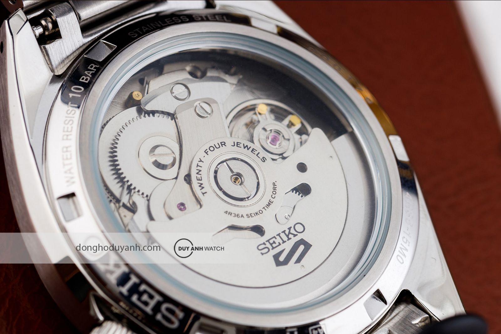 Mặt đáy Seiko 5 Sports SNXS SRPK87K1