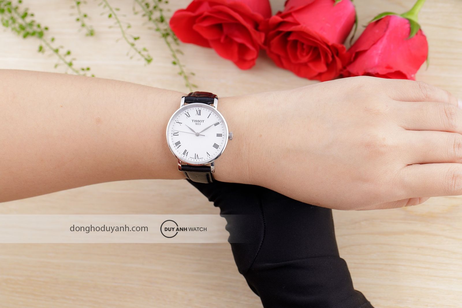 Tissot Everytime T143.210.16.033.00