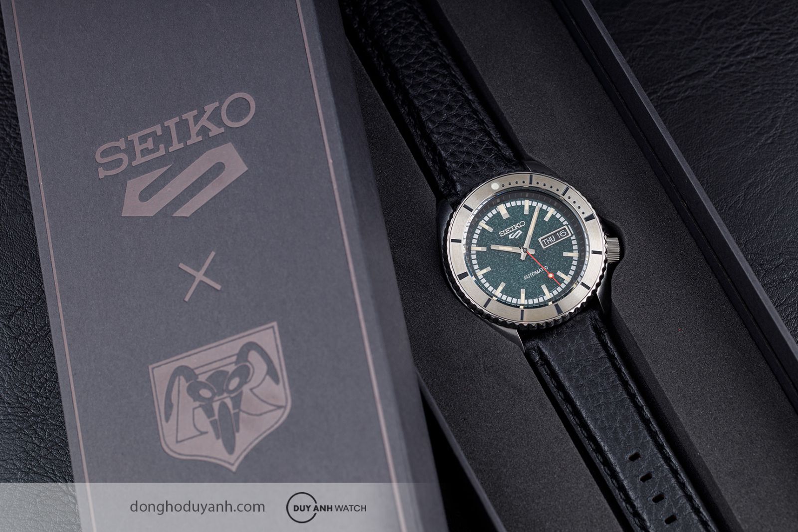 Đồng hồ nam Seiko 5 Sports Masked Rider Limited Edition SRPJ91K1