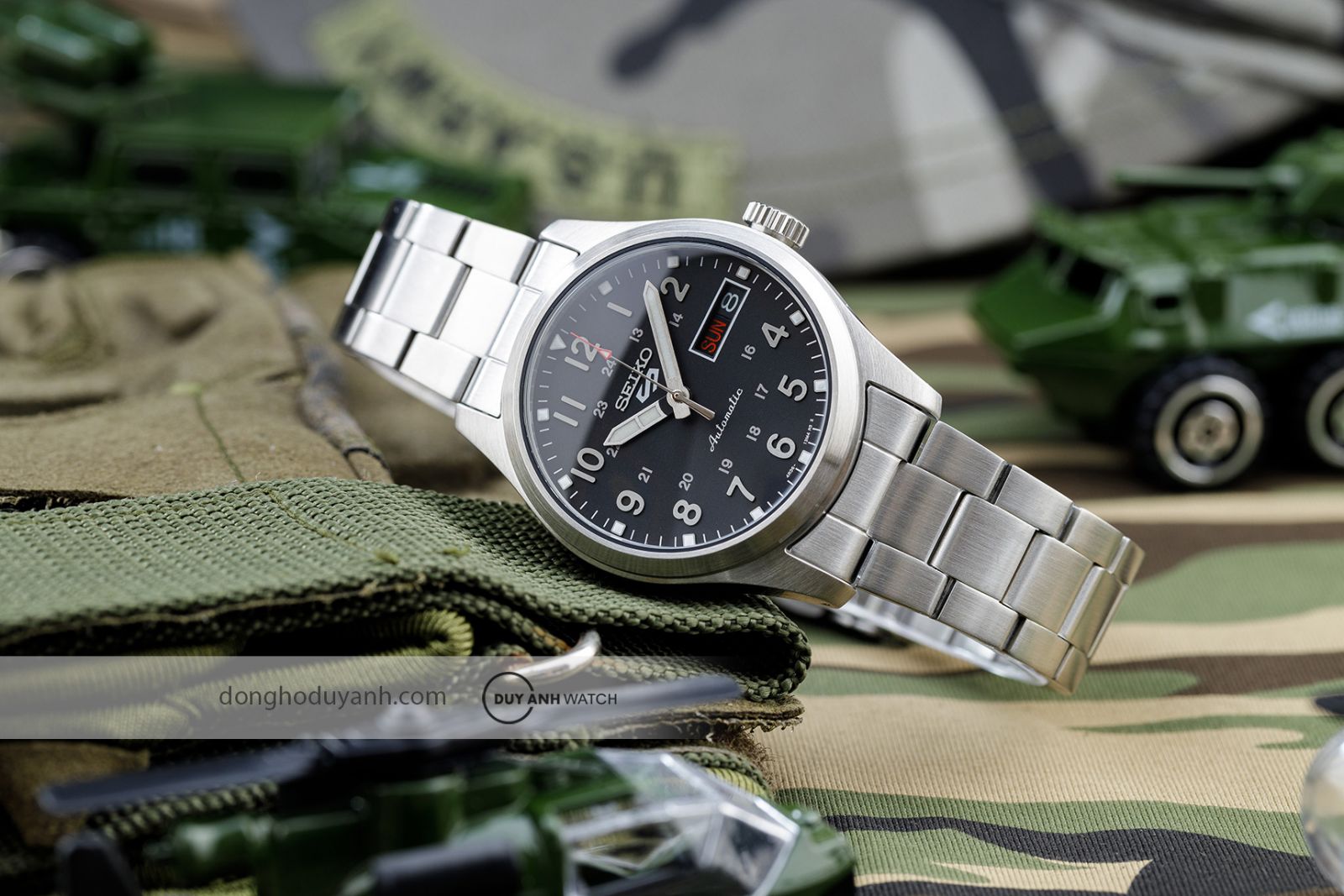 Đồng hồ nam Seiko 5 Sports Field quân đội SRPJ81K1