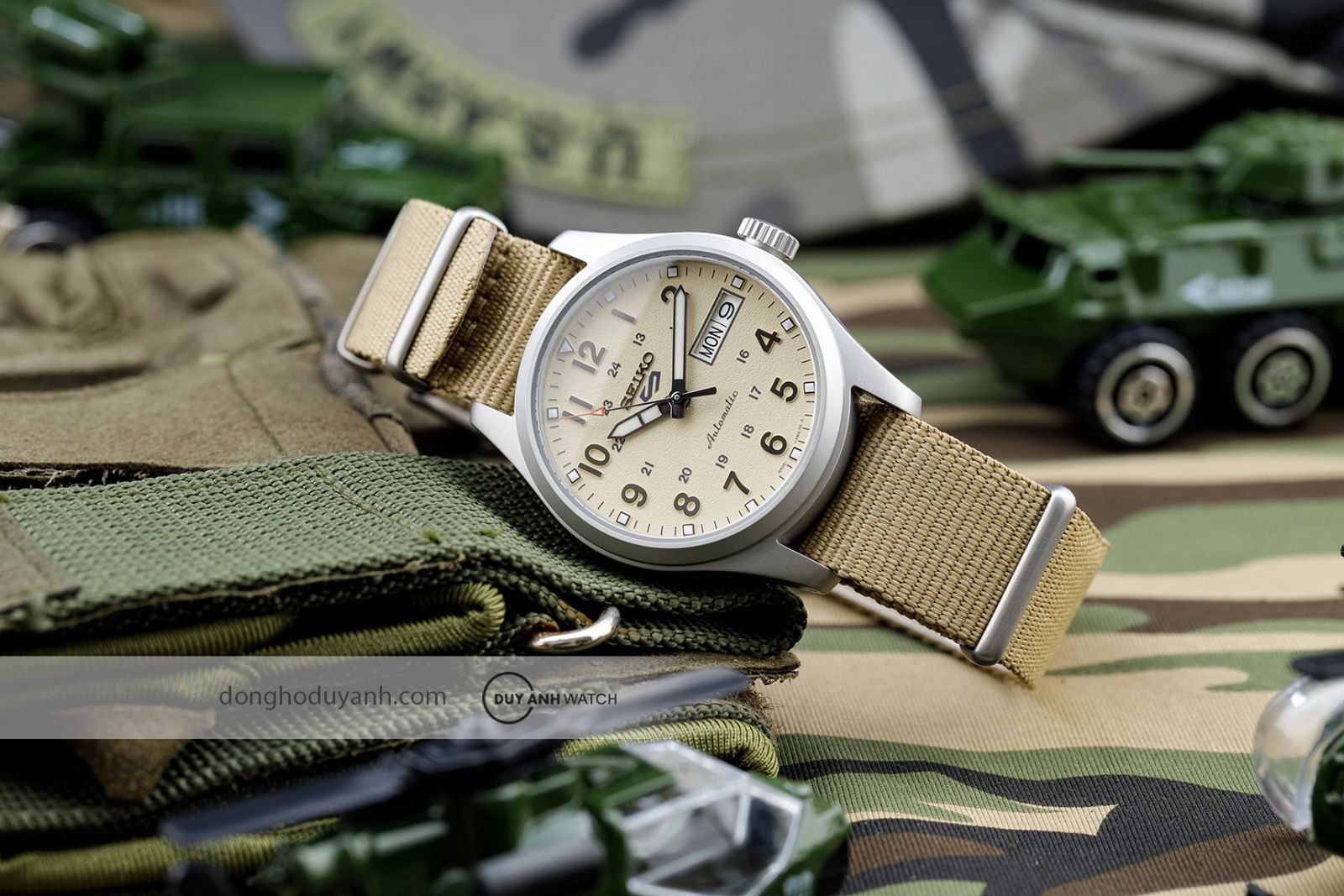 Đồng hồ nam Seiko 5 Sports Field quân đội SRPJ83K1