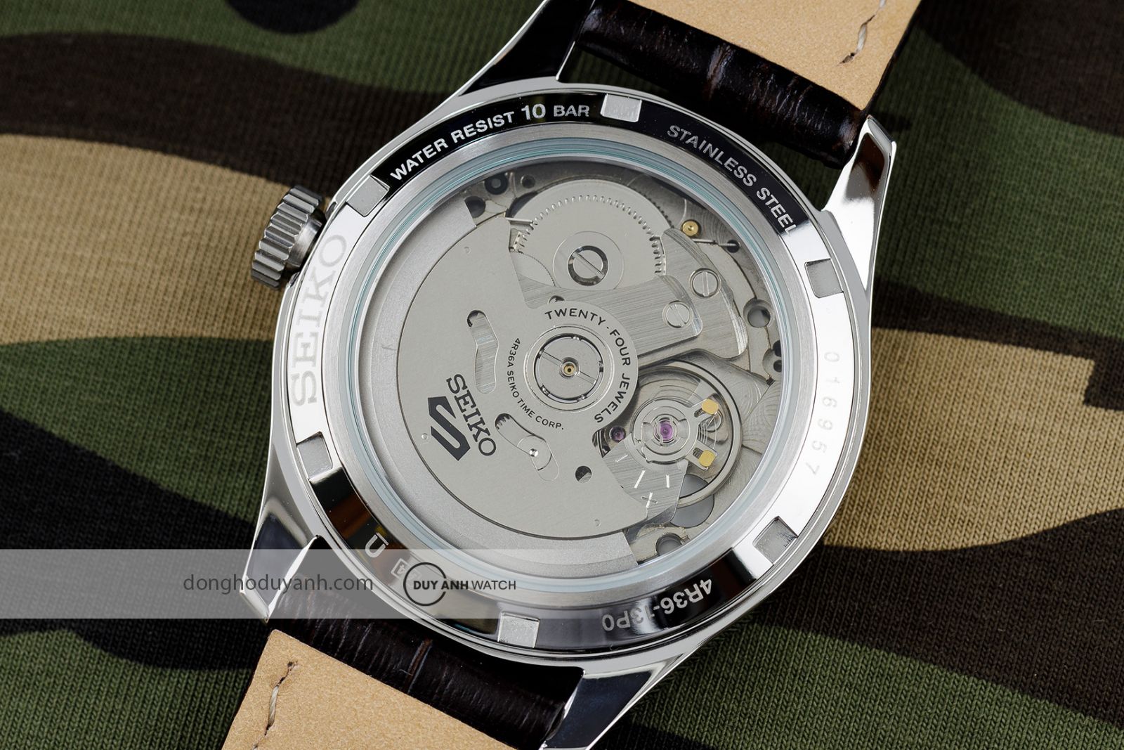 Mặt đáy Seiko 5 Sports Field quân đội SRPJ89K1