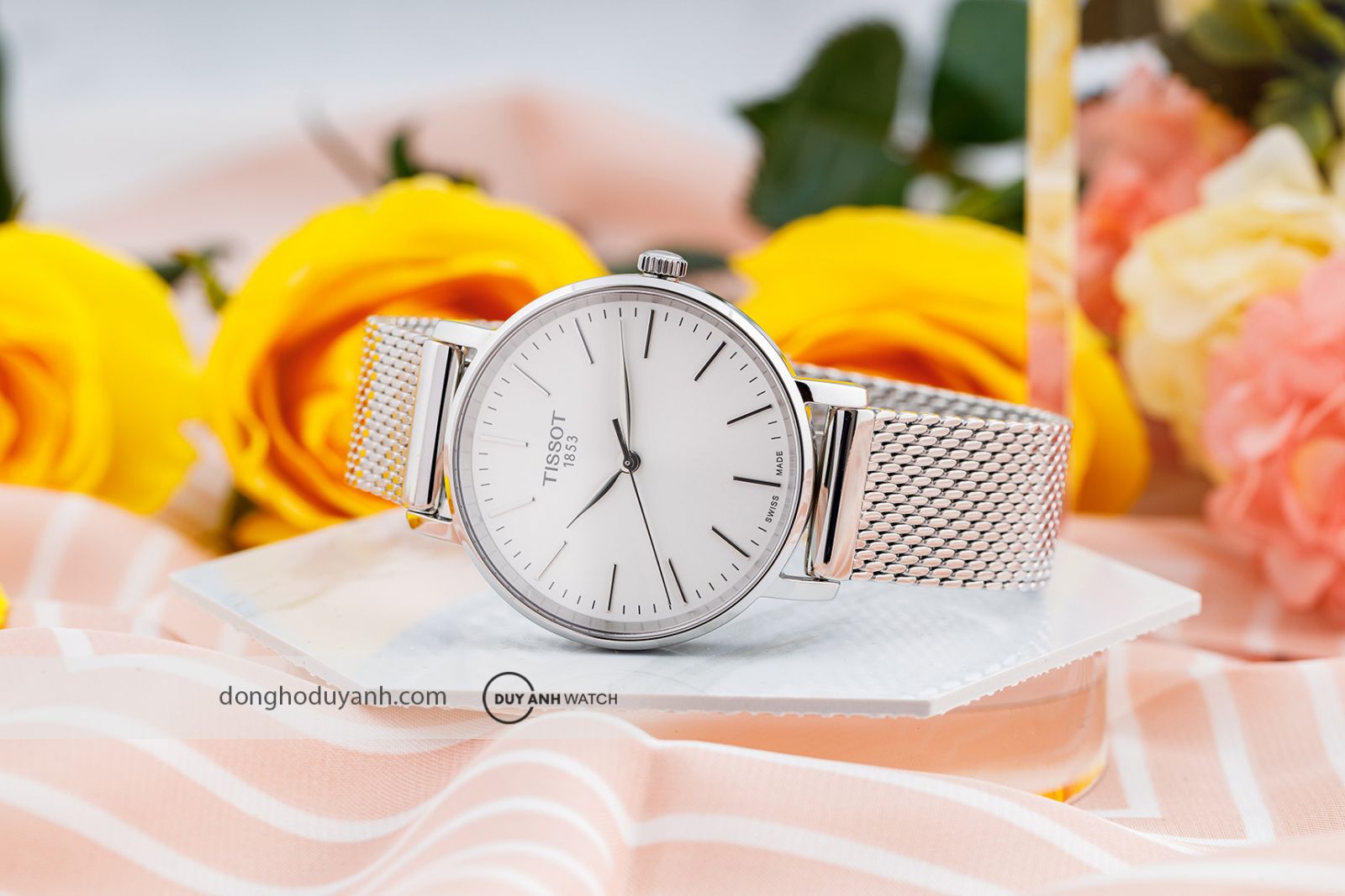 Đồng hồ nữ Tissot Everytime Lady T143.210.11.011.00