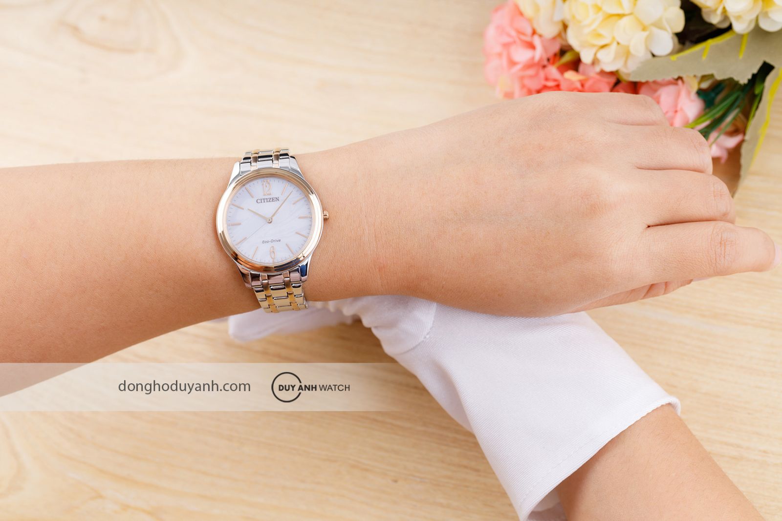 Citizen Eco-Drive EM0416-78A trên tay