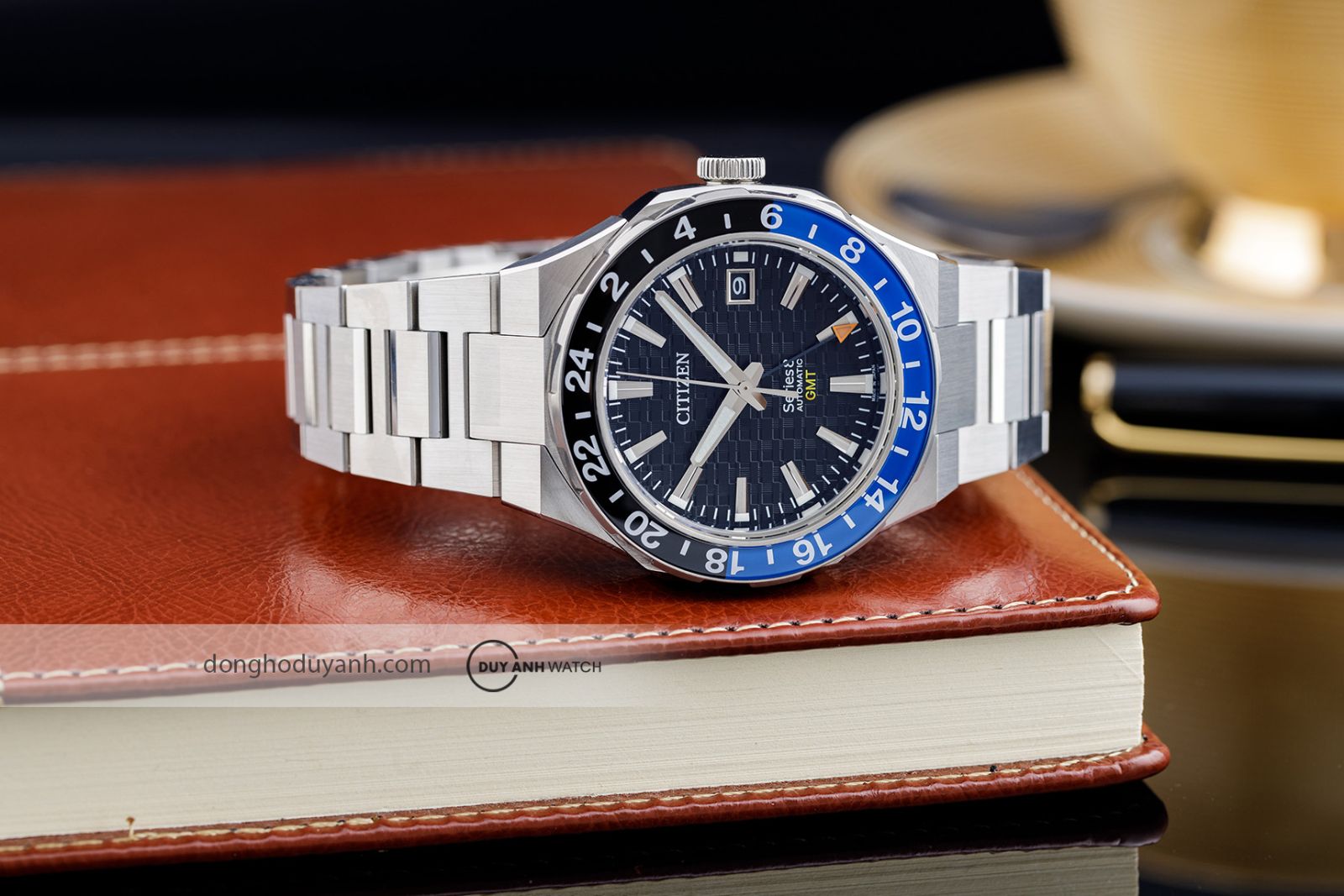 Đồng hồ nam Citizen Series 8 880 GMT NB6031-56E