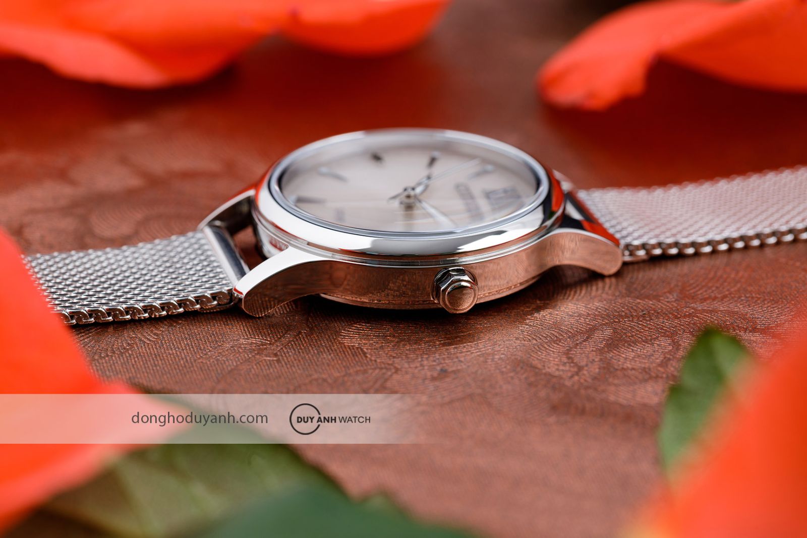 Bộ máy Citizen Eco-Drive EM0899-81X