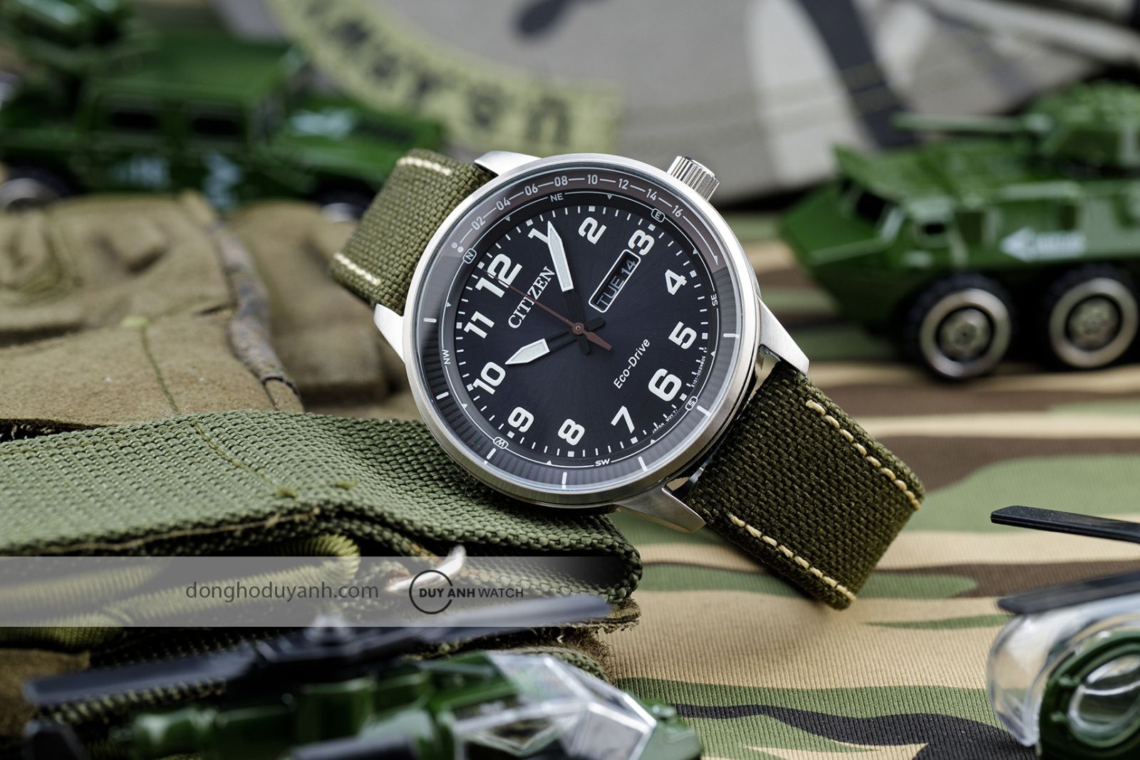 Đồng hồ nam Citizen Eco-Drive BM8590-10E