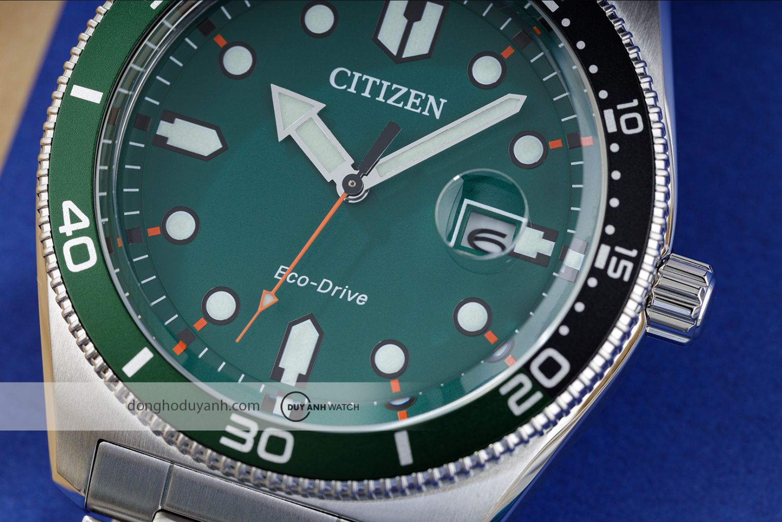 Cận cảnh Citizen Eco-Drive AW1768-80X