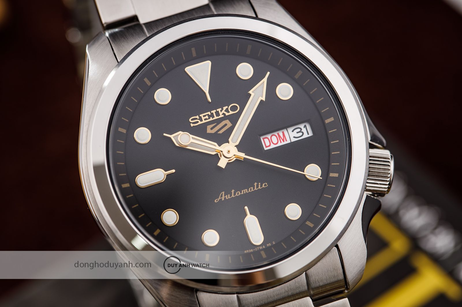 Đồng hồ Seiko 5 Sports Beater SRPE57K1